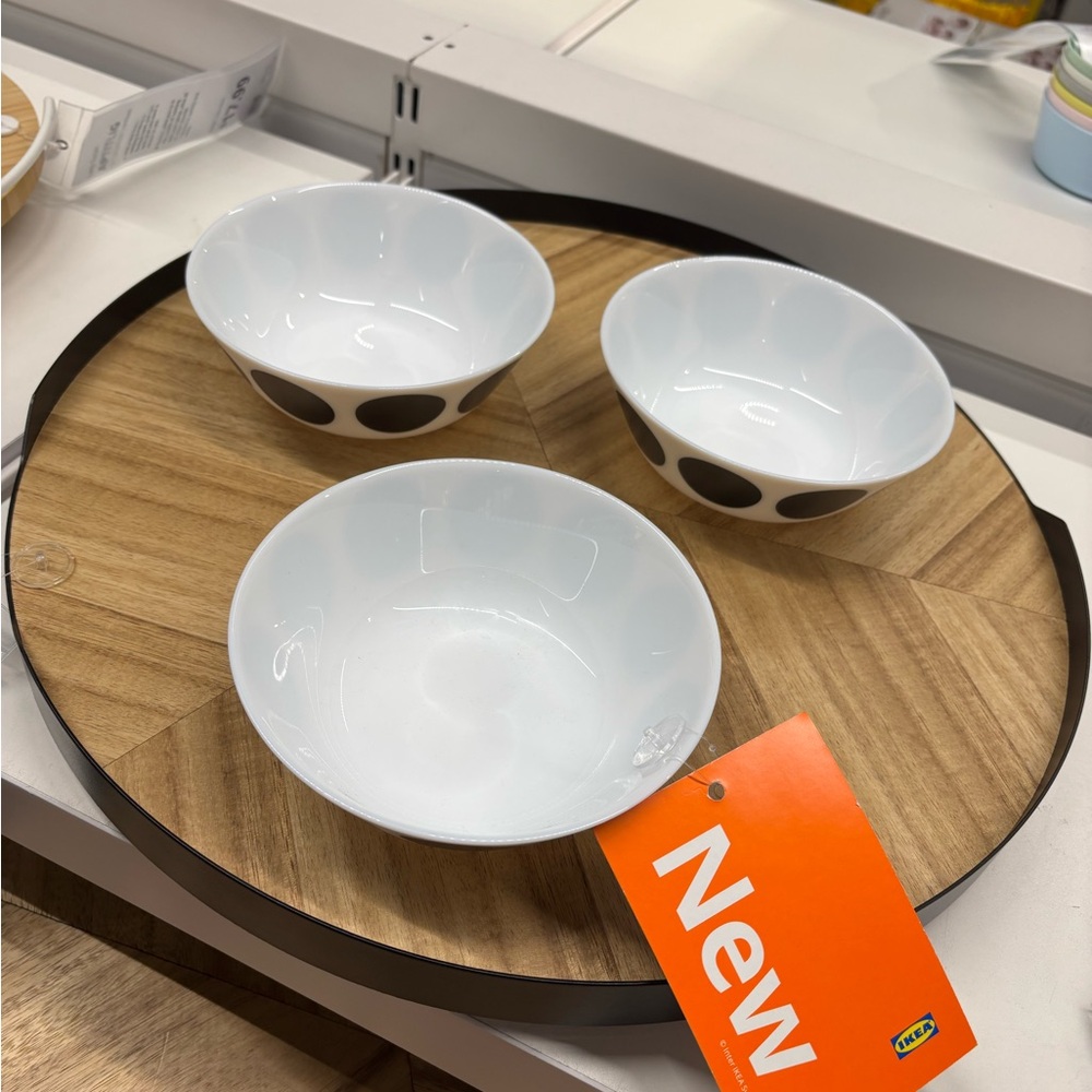 4 piece IKEA White & black Bowl w Black Dot Pattern for cereal soup oatmeal new - Picture 4 of 9
